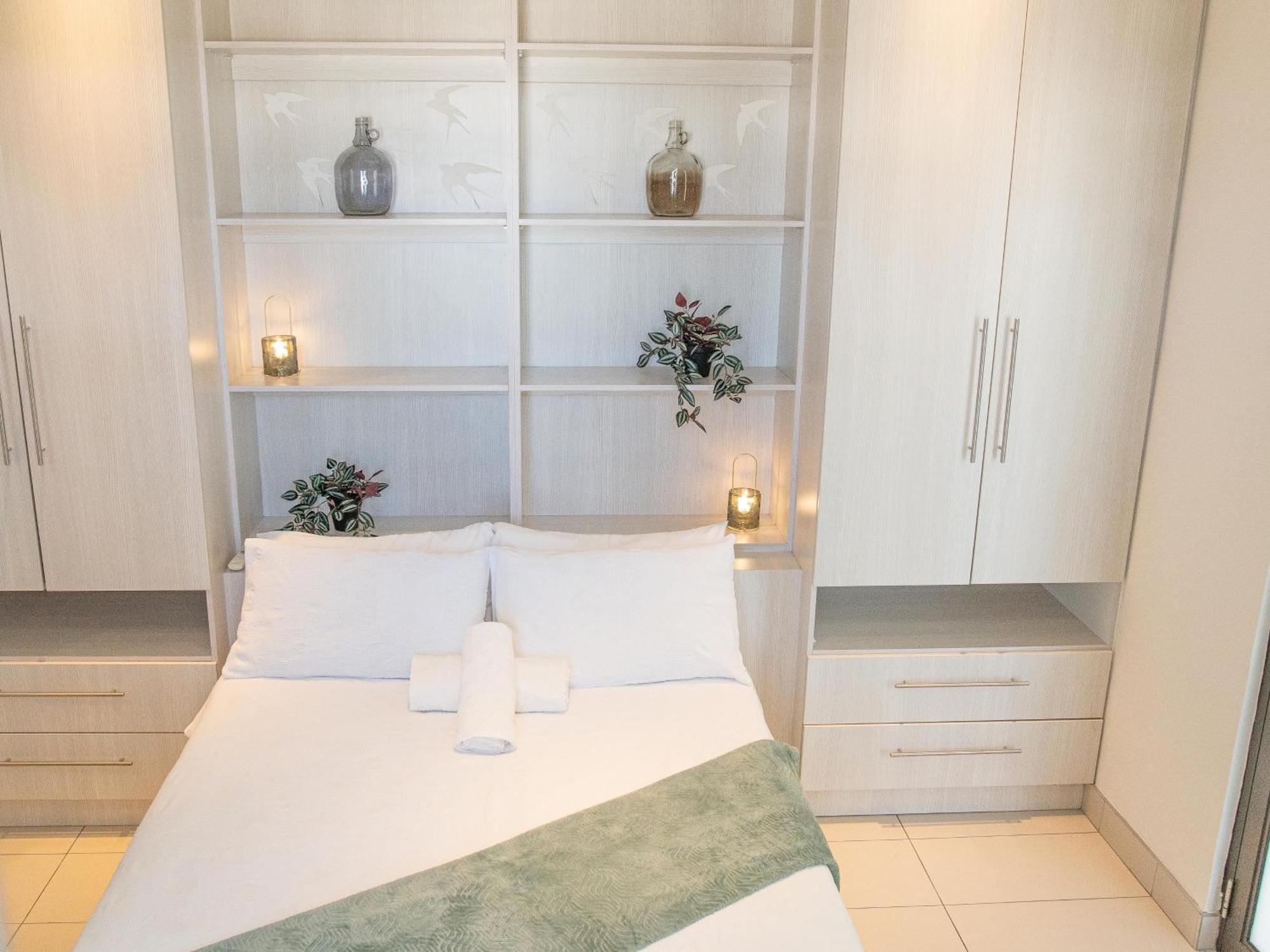 Rieks Van Der Walt Self-Catering Apartment Windhoek Bagian luar foto