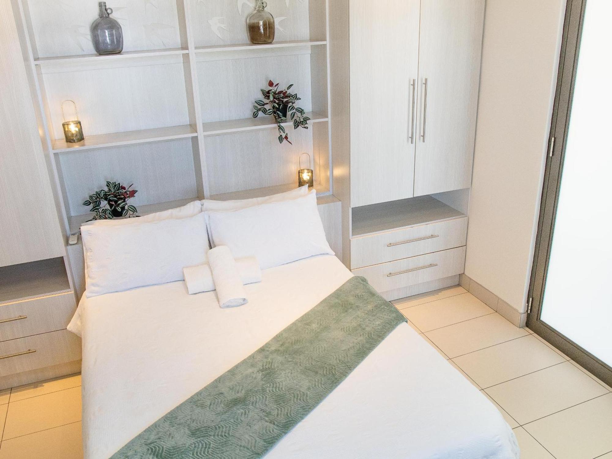 Rieks Van Der Walt Self-Catering Apartment Windhoek Bagian luar foto