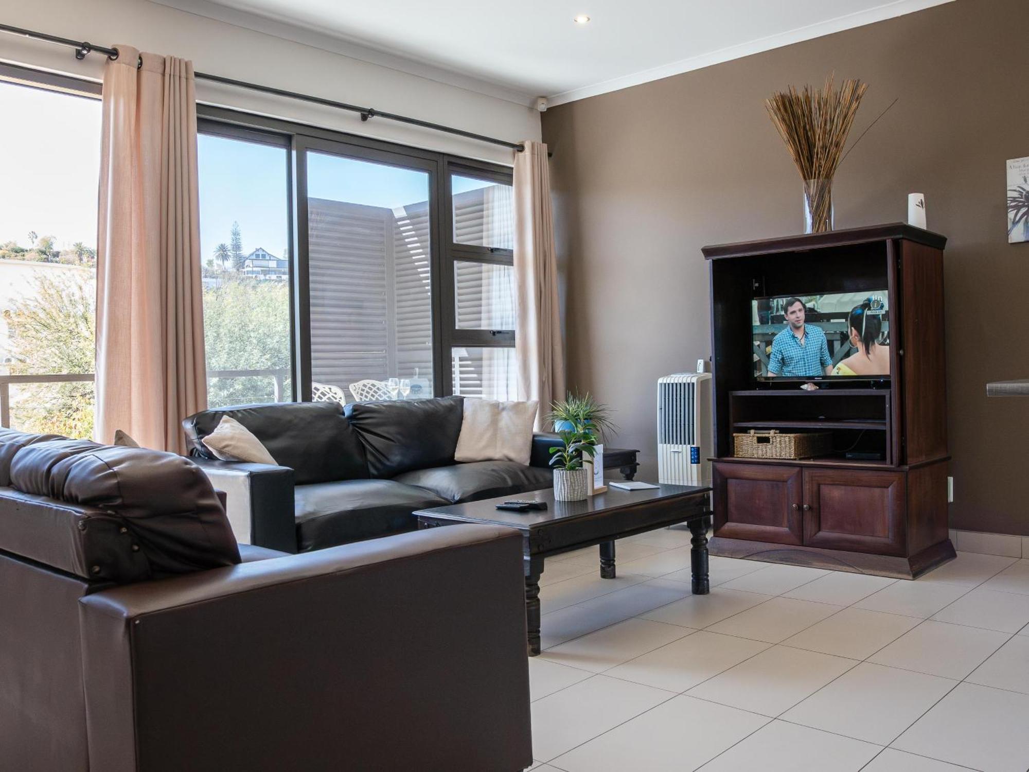 Rieks Van Der Walt Self-Catering Apartment Windhoek Bagian luar foto