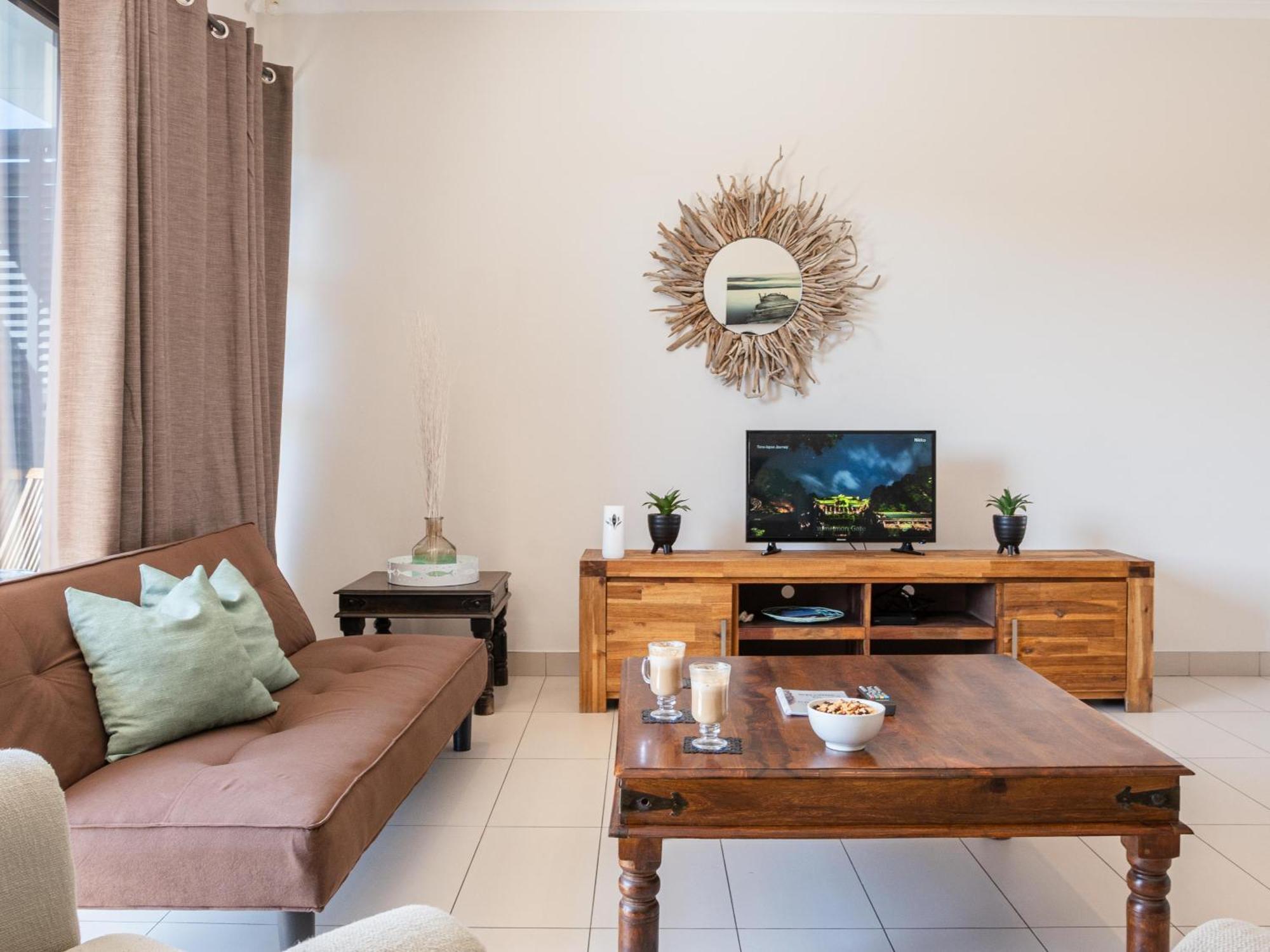 Rieks Van Der Walt Self-Catering Apartment Windhoek Bagian luar foto