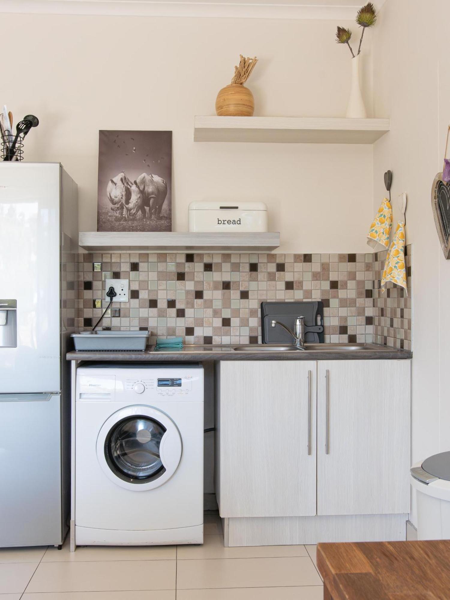 Rieks Van Der Walt Self-Catering Apartment Windhoek Bagian luar foto